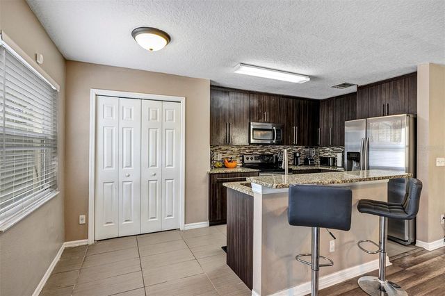 688 CRESTING OAK CIRCLE 48, Orlando, FL 32824