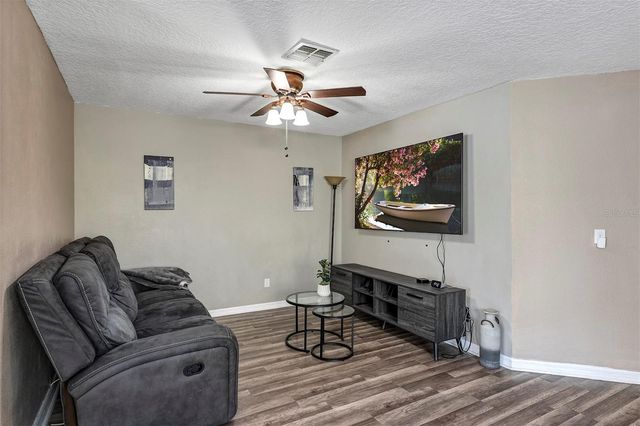 688 CRESTING OAK CIRCLE 48, Orlando, FL 32824