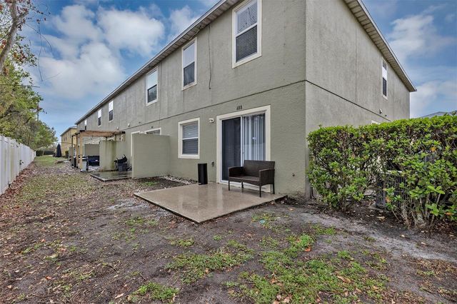 688 CRESTING OAK CIRCLE 48, Orlando, FL 32824