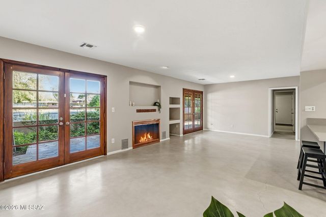6035 E San Cristobal Street, Tucson, AZ 85715