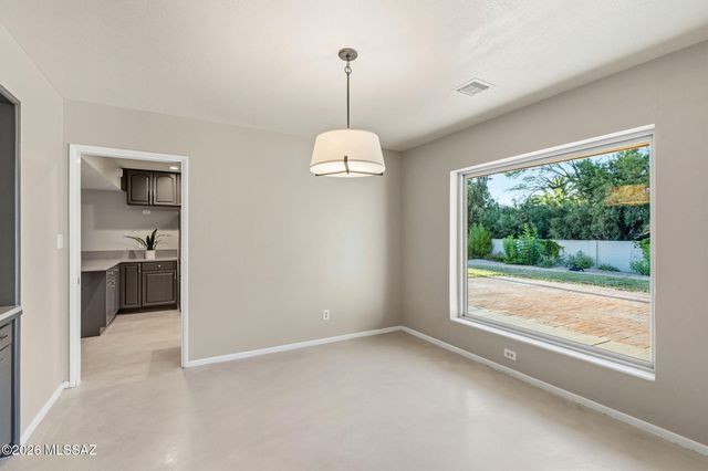 6035 E San Cristobal Street, Tucson, AZ 85715