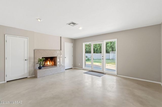 6035 E San Cristobal Street, Tucson, AZ 85715