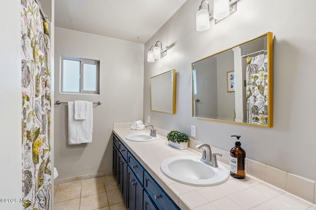 6035 E San Cristobal Street, Tucson, AZ 85715
