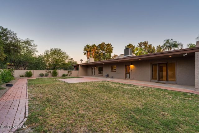 6035 E San Cristobal Street, Tucson, AZ 85715