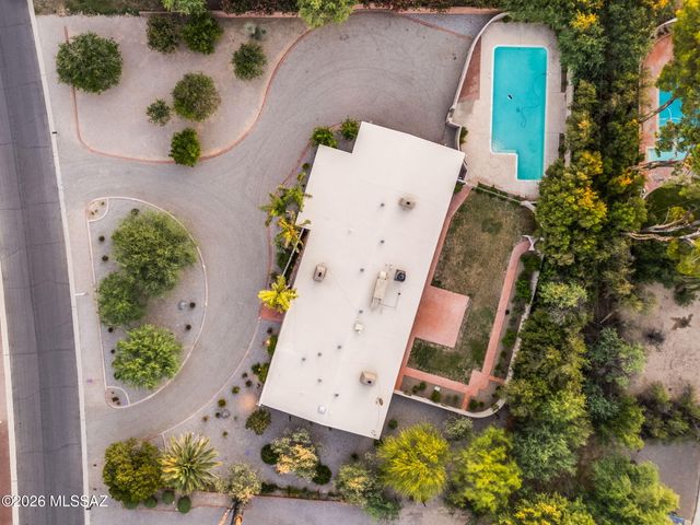 6035 E San Cristobal Street, Tucson, AZ 85715