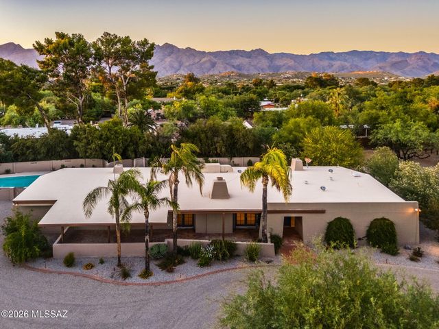 6035 E San Cristobal Street, Tucson, AZ 85715