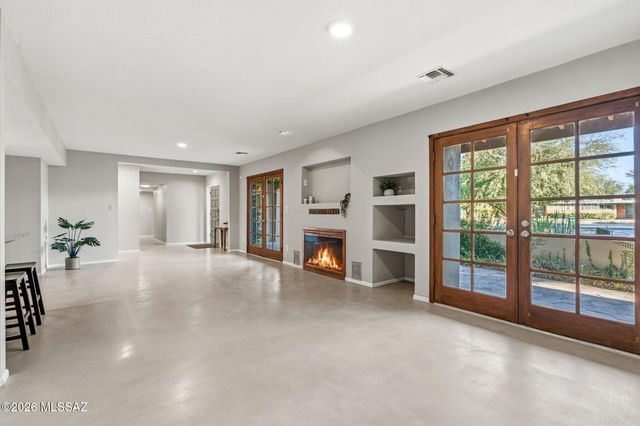 6035 E San Cristobal Street, Tucson, AZ 85715