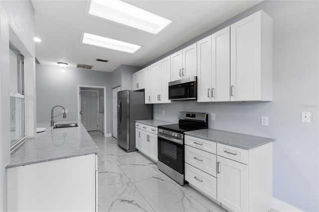 4208 NW 37TH TERRACE, Gainesville, FL 32605