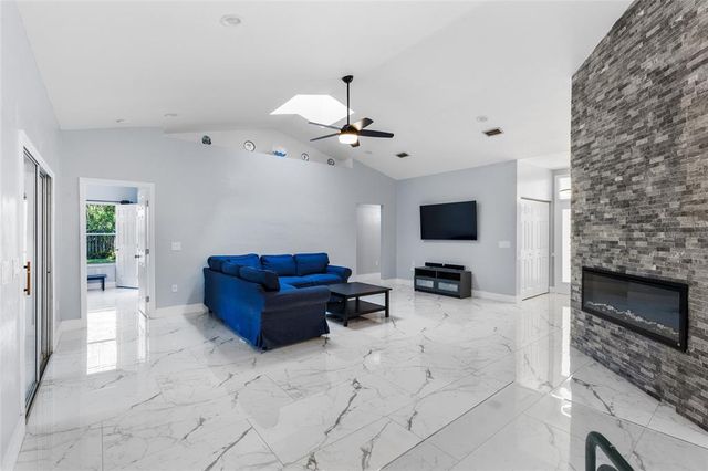 4208 NW 37TH TERRACE, Gainesville, FL 32605