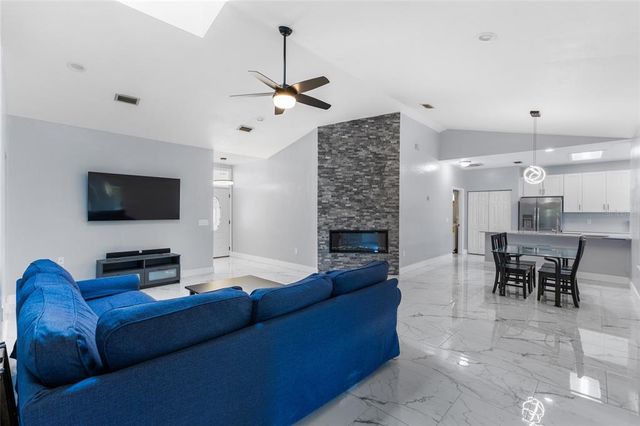 4208 NW 37TH TERRACE, Gainesville, FL 32605
