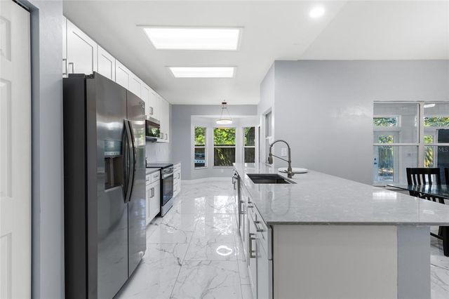 4208 NW 37TH TERRACE, Gainesville, FL 32605