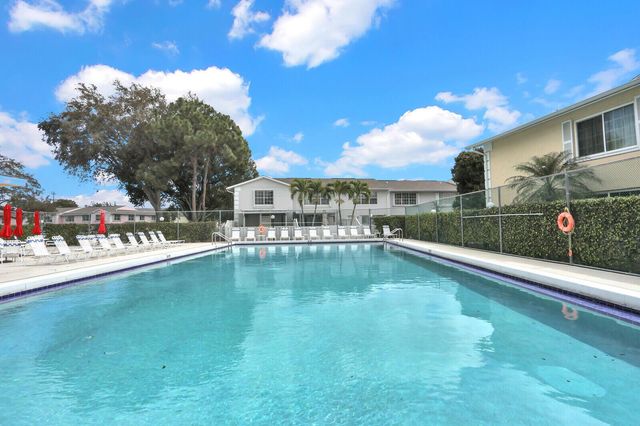 234 Foxtail Drive E, Greenacres, FL 33415