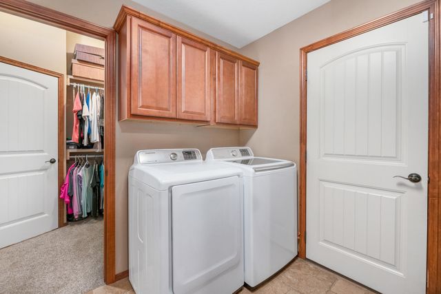 1324 N HAMILTON DR, Derby, KS 67037