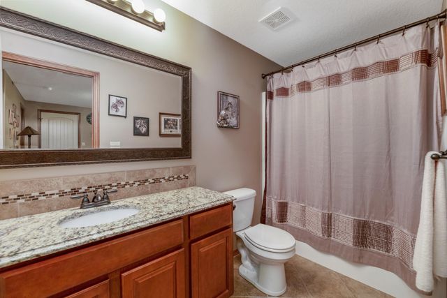 1324 N HAMILTON DR, Derby, KS 67037