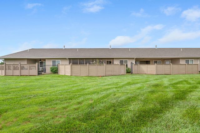 1324 N HAMILTON DR, Derby, KS 67037