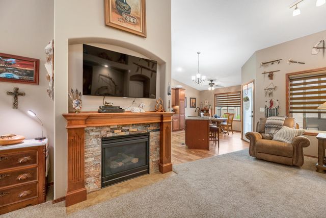 1324 N HAMILTON DR, Derby, KS 67037