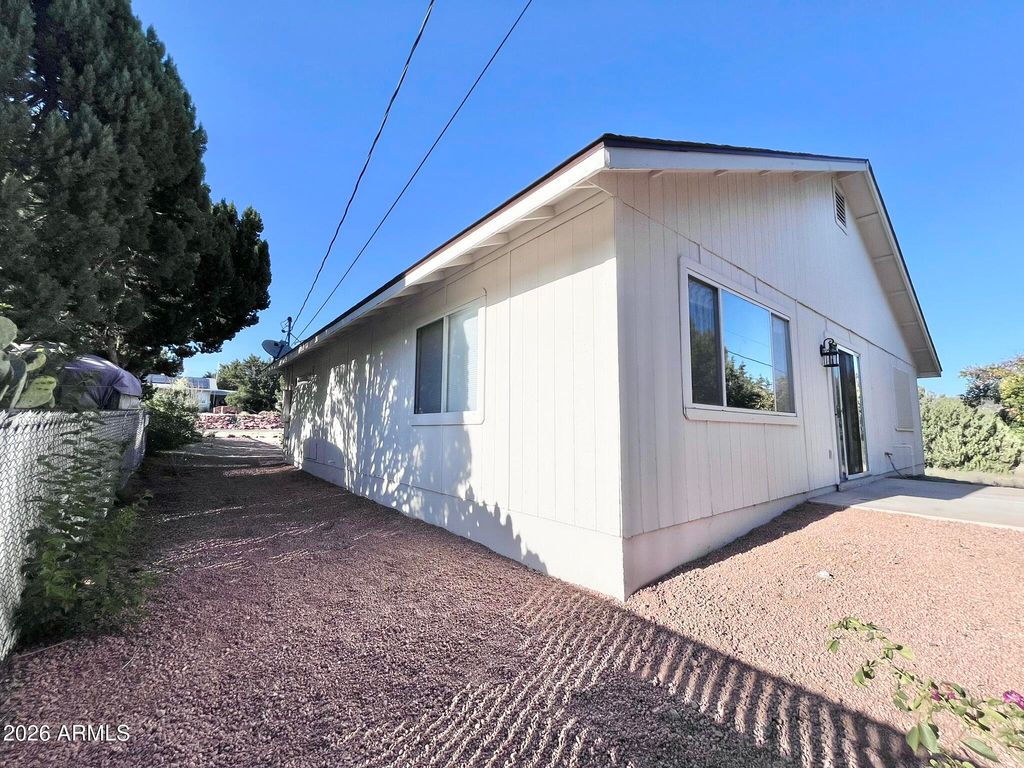 Image 33 of property listing at 4875 E CEDAR Drive, Rimrock, AZ 86335