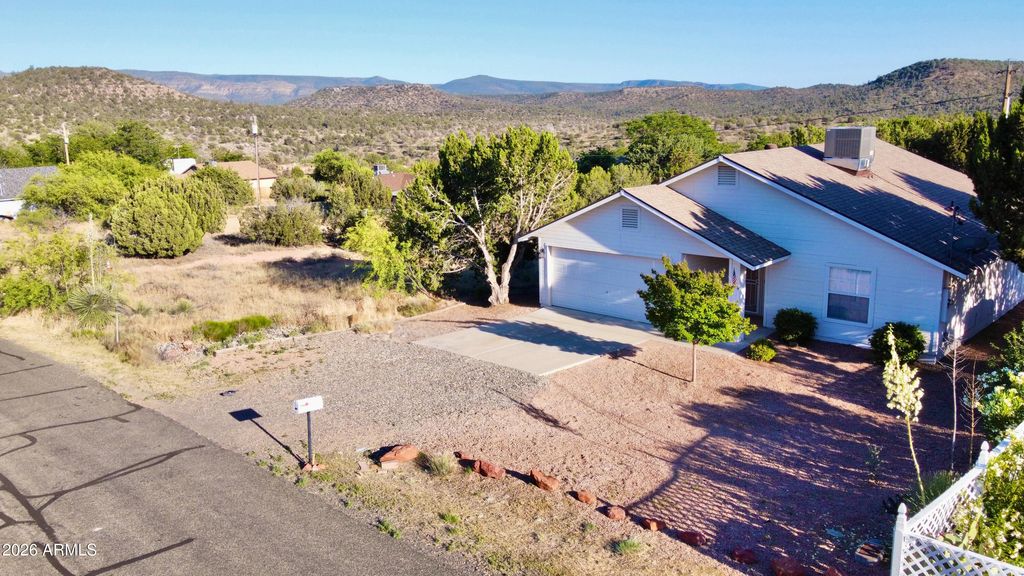 Image 34 of property listing at 4875 E CEDAR Drive, Rimrock, AZ 86335
