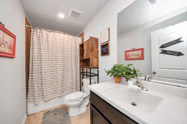 6242 El Oro Drive, Houston, TX 77048