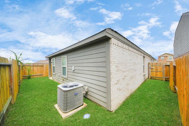 6242 El Oro Drive, Houston, TX 77048