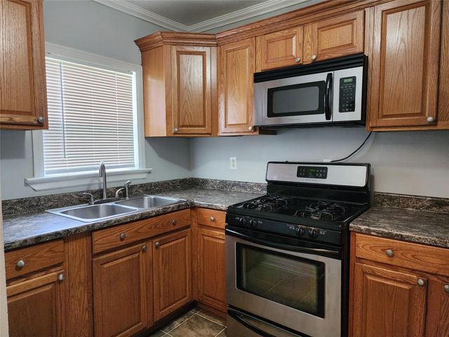 7124 Linden Street, Houston, TX 77087