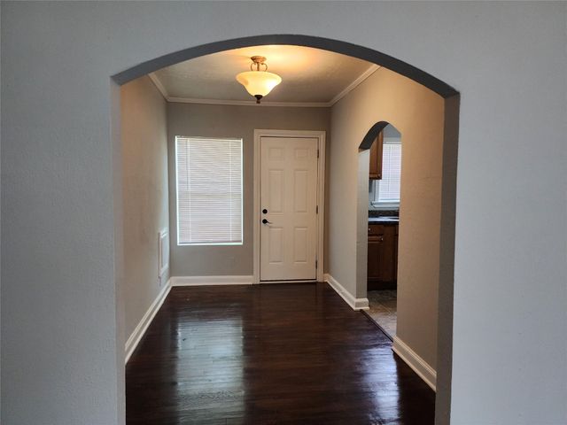 7124 Linden Street, Houston, TX 77087
