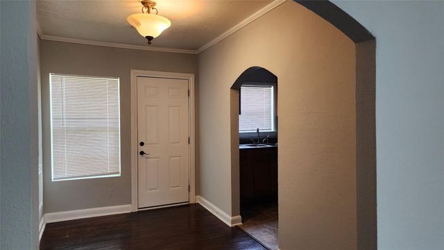 7124 Linden Street, Houston, TX 77087