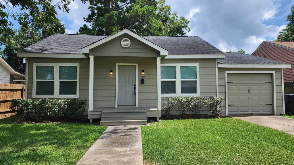 7124 Linden Street, Houston, TX 77087