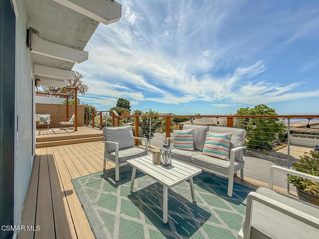 2443 Sapra Street, Thousand Oaks, CA 91362