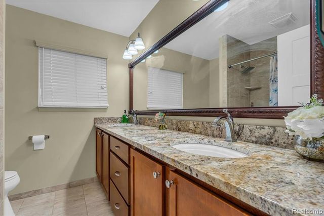 27739 Yvette Drive, Warren, MI 48088