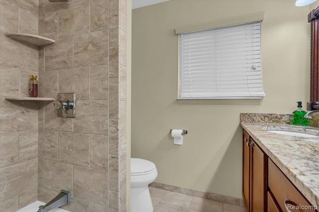 27739 Yvette Drive, Warren, MI 48088