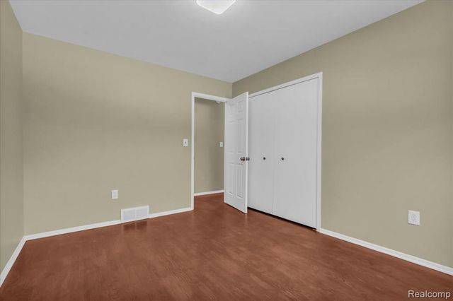 27739 Yvette Drive, Warren, MI 48088