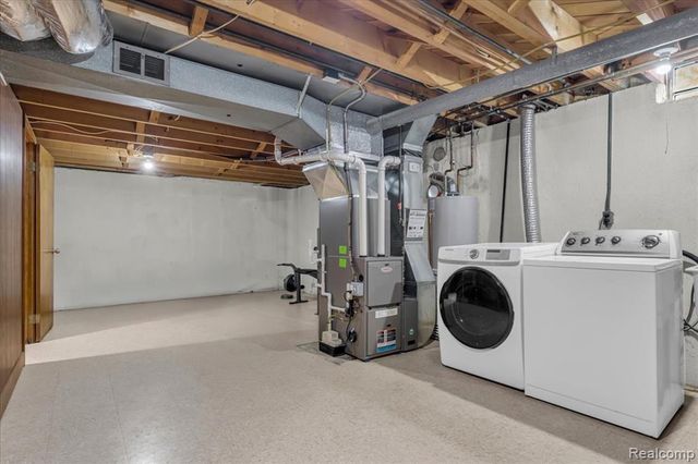 27739 Yvette Drive, Warren, MI 48088