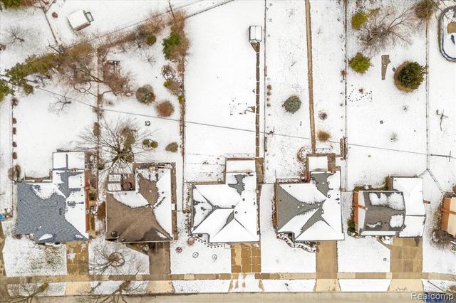 27739 Yvette Drive, Warren, MI 48088