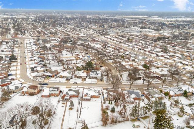 27739 Yvette Drive, Warren, MI 48088