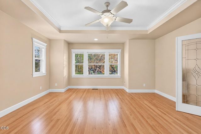 720 G Street, Jacksonville, OR 97530