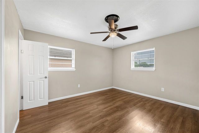 4522 SW Cherokee Ave, Lawton, OK 73505