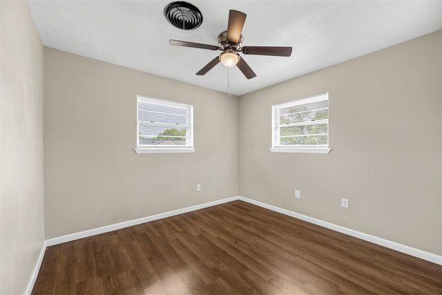 4522 SW Cherokee Ave, Lawton, OK 73505