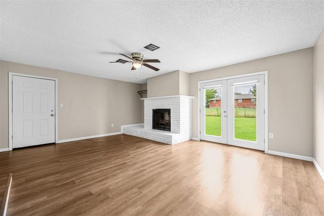 4522 SW Cherokee Ave, Lawton, OK 73505