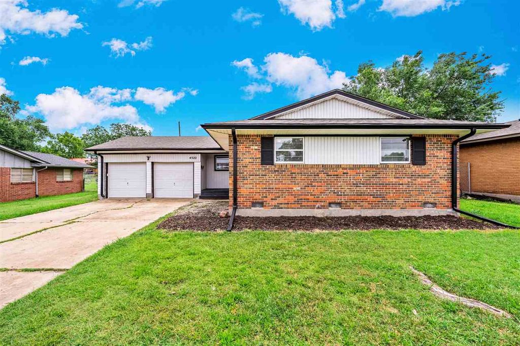 4522 SW Cherokee Ave, Lawton, OK 73505