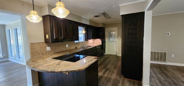 5312 Palm Drive, Dickinson, TX 77539