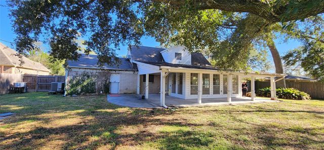 5312 Palm Drive, Dickinson, TX 77539
