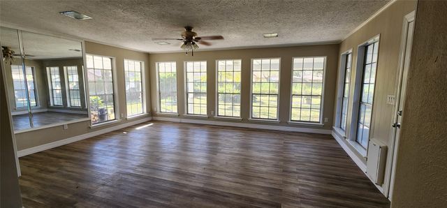 5312 Palm Drive, Dickinson, TX 77539