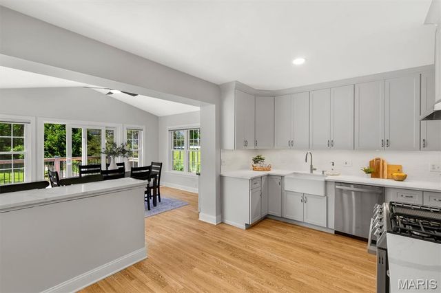 2633 Melvin Avenue, St Louis, MO 63144