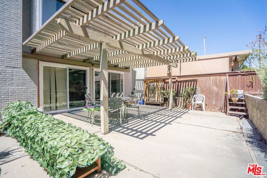 Image 21 of property listing at 12203 Santa Gertrudes Avenue 64, La Mirada, CA 90638