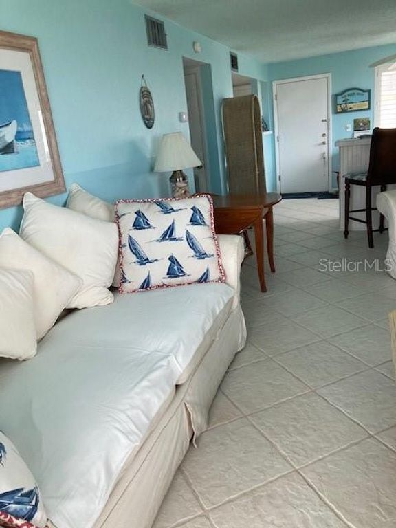 Image 8 of property listing at 3510 S OCEAN SHORE BOULEVARD 112, Flagler Beach, FL 32136