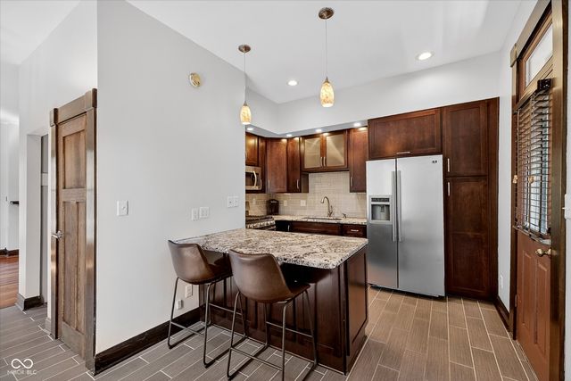 425 N College Avenue, Indianapolis, IN 46202