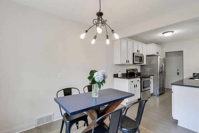 2530 W 50th Street, Minneapolis, MN 55410