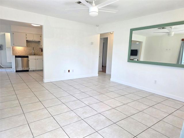 2111 N 26th Ave N, Hollywood, FL 33020
