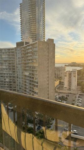 2333 Brickell Ave 1814, Miami, FL 33129